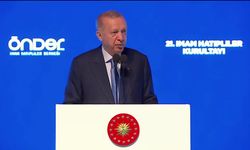 CUMHURBAŞKANI ERDOĞAN: KILIÇLARI KİME ÇEKİYORSUNUZ?