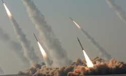 Suudi Arabistan'da yerleşim alanına mühimmat düştü: 2 ölü, 12 yaralı