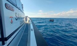 Antalya açıklarında düzensiz göçmenleri taşıyan bot battı