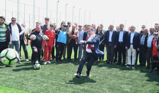 Bursa'da amatör futbol camiası bir tesis daha kazandı