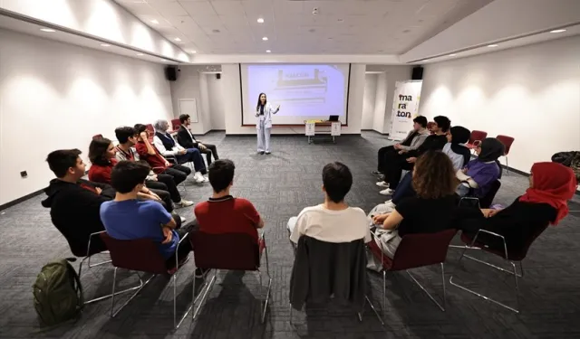 Denizli Büyükşehir ile gençler geleceğe koşuyor