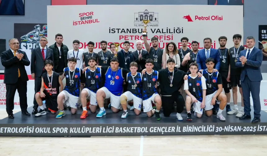 İstanbul’da Basketbol Gençler İl Birincileri ödüllerini aldı