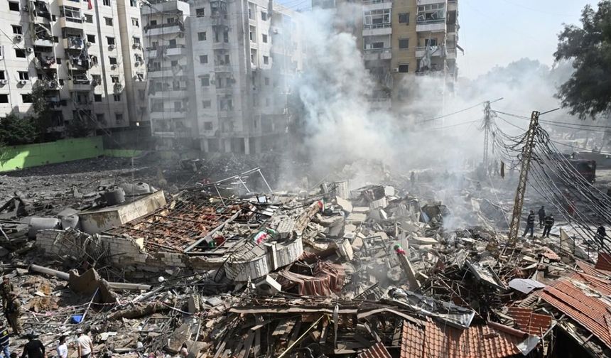 İşgalci İsrail ordusu Beyrut'taki Dahiye bölgesine hava saldırısı düzenledi