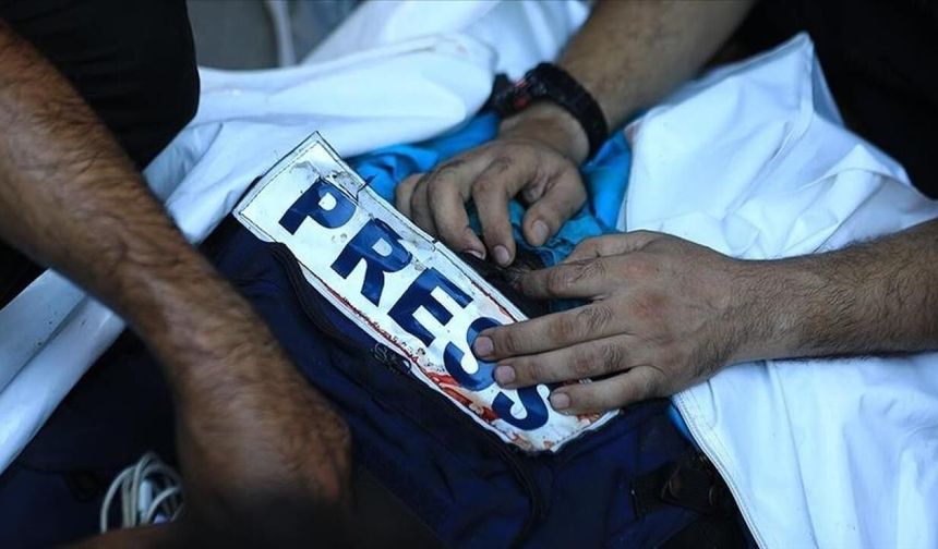 Soykırımcı İsrail ordusu bir gazeteciyi daha öldürdü