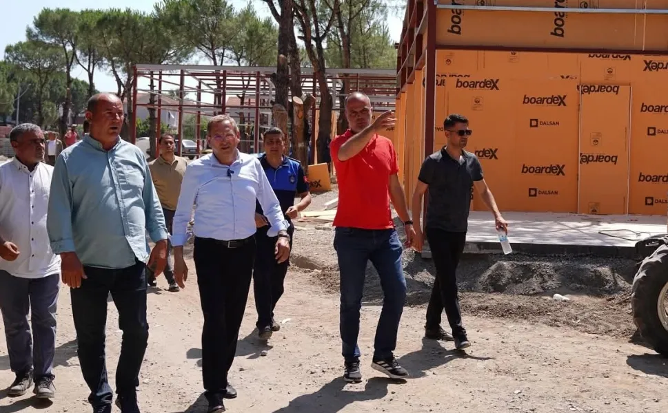Ayvalık Belediyesi Altınova’da yol çalışmalarını bitirdi